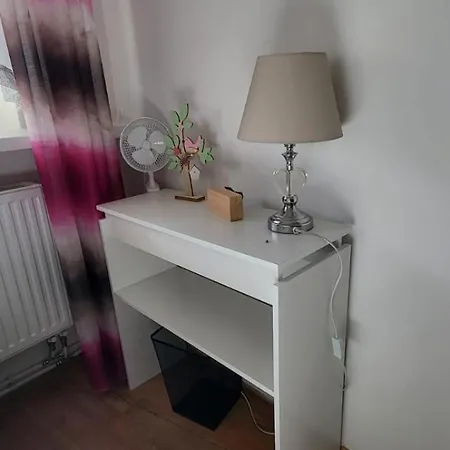 Проживание в семье Biala Perla House